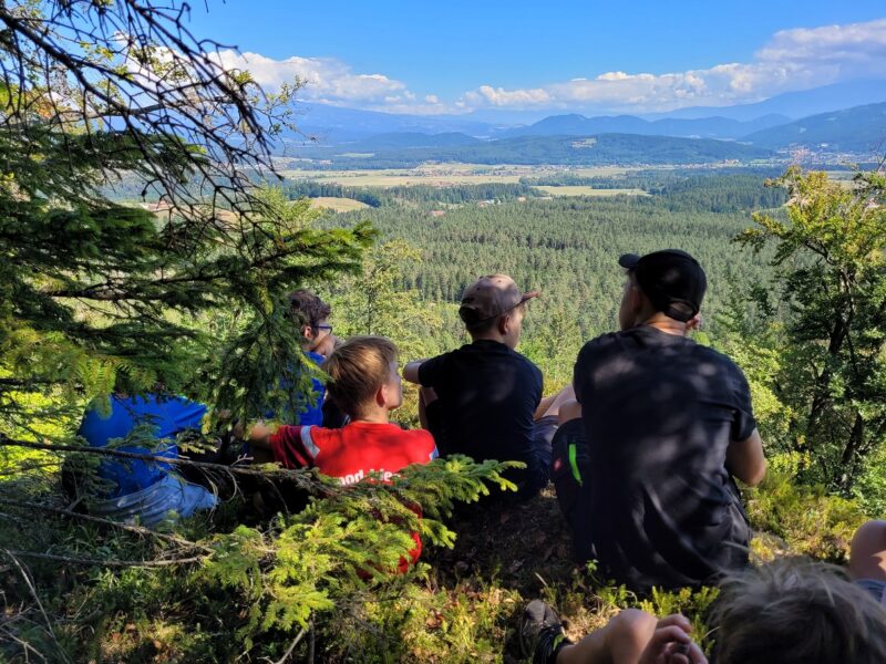Wildniscamp für Mädchen und Jungen